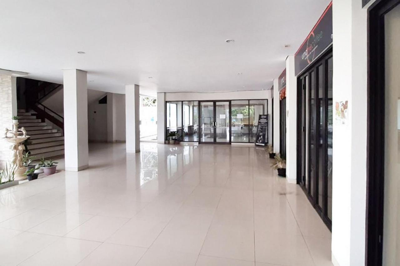 Reddoorz Plus @ Bitung City Center מראה חיצוני תמונה